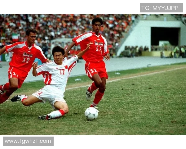 南京足球队团队协作的成功秘诀与发展策略深度分析 南京足球队团队协作的成功秘诀与发展策略深度分析